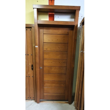 Puerta exterior pino maciza