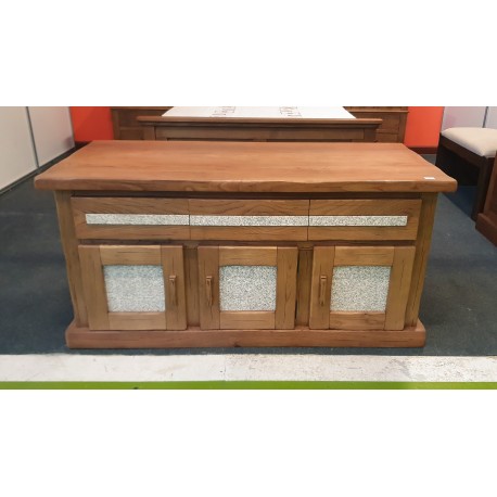 Mueble bajo castaño