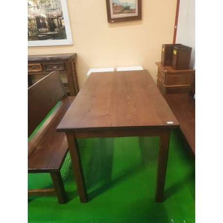 Mesa de castaño sencilla