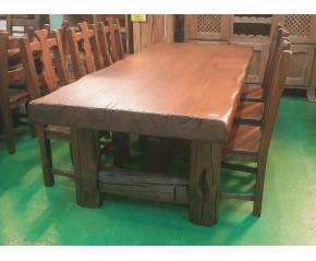 Mesa de castaño maciza