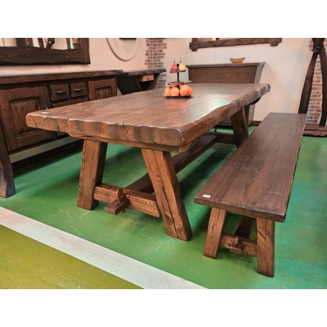 Mesa de castaño maciza